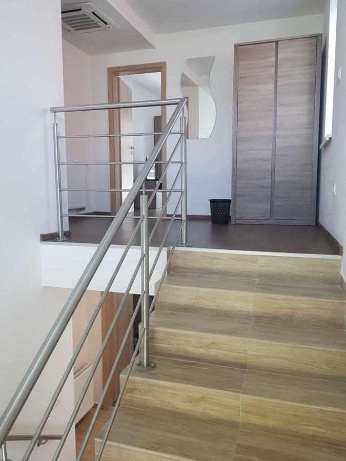 Vip Apartmany Zabnik Prievidza Bagian luar foto