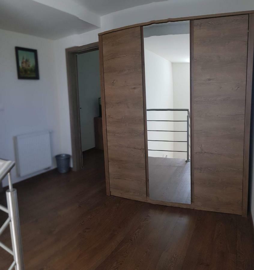 Vip Apartmany Zabnik Prievidza Bagian luar foto