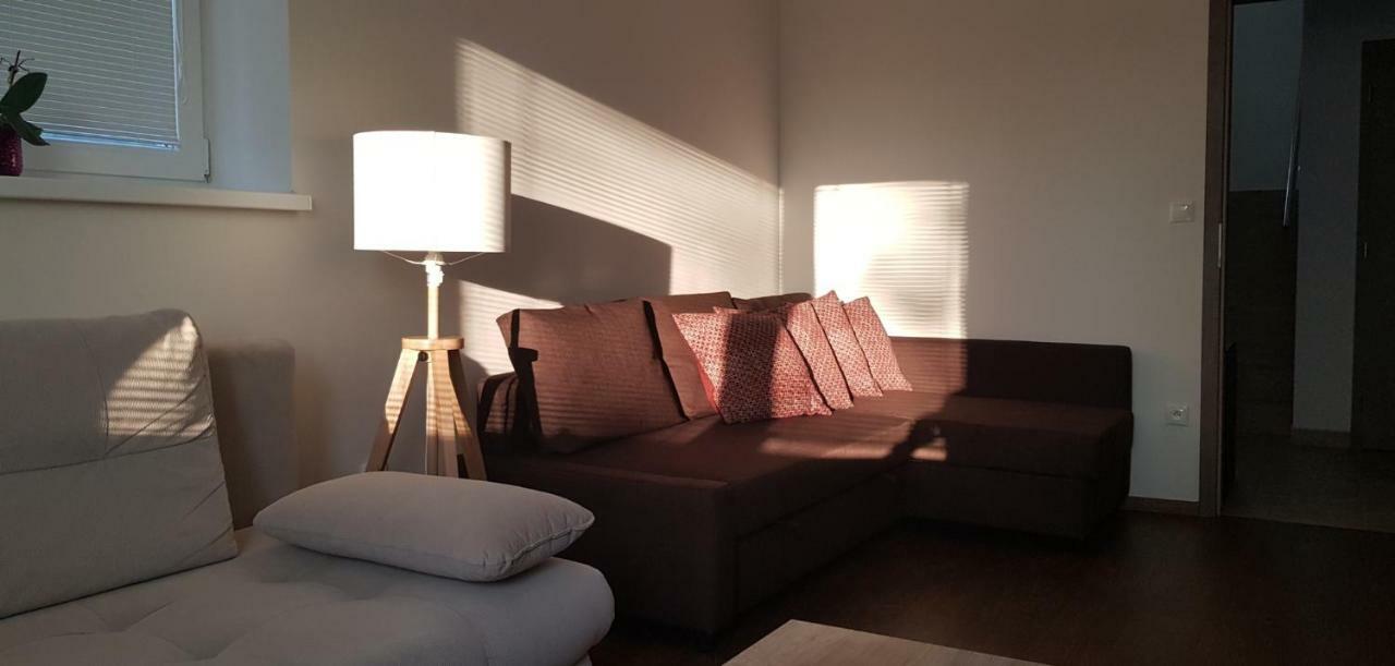 Vip Apartmany Zabnik Prievidza Bagian luar foto
