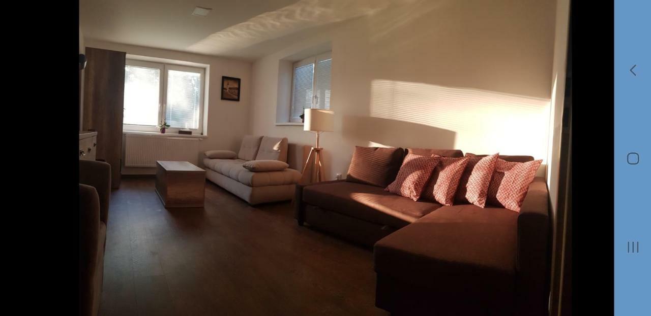 Vip Apartmany Zabnik Prievidza Bagian luar foto